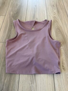 NWOT Yozy Purple Twist Back Workout Crop Tank Top